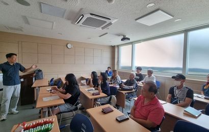 [법인공모사업] 2025년 MZ, 시니어 "MZ니어 인플루언서" 양성과정 2회기 진행