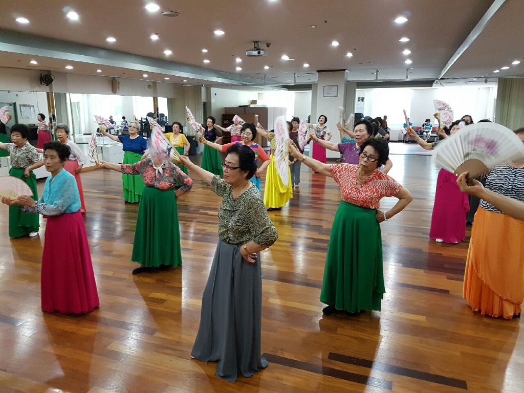 장수춤5.jpeg